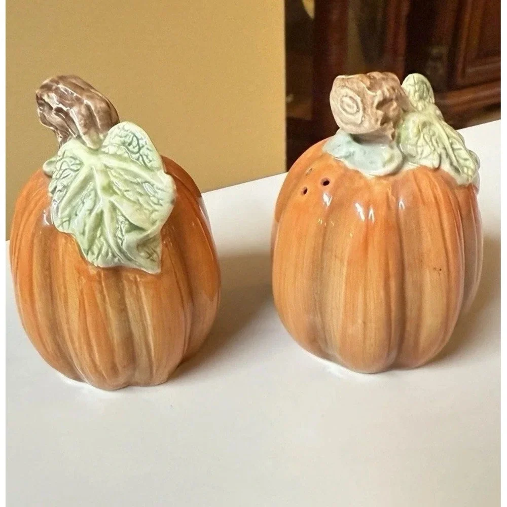 Vintage Pumpkin Fitz and Floyd Salt and Pepper Shakers 1994 Omnibus‎ Retired